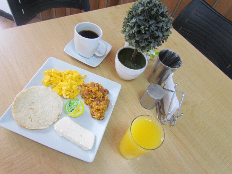Hotel Plaza Mayor Medellín Dış mekan fotoğraf