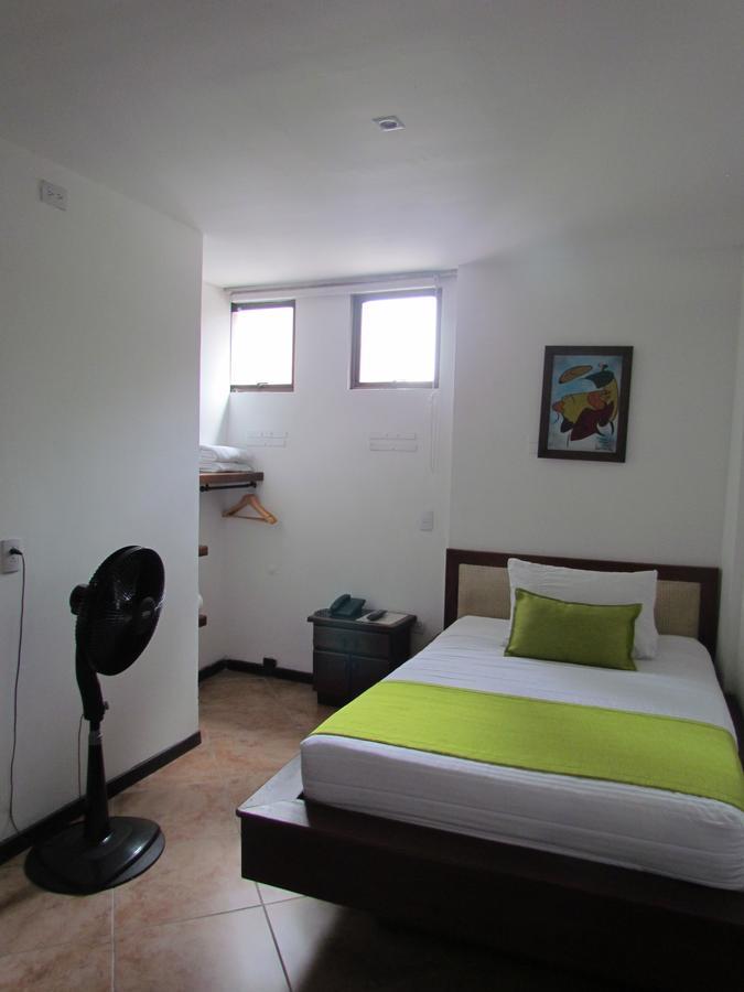 Hotel Plaza Mayor Medellín Dış mekan fotoğraf
